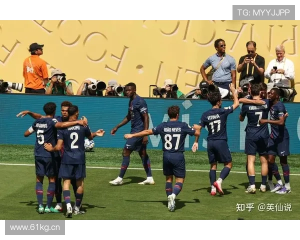 巴黎圣日耳曼更衣室矛盾加剧,战术混乱影响赛季走势 巴黎圣日耳曼更衣室矛盾加剧,战术混乱影响赛季走势